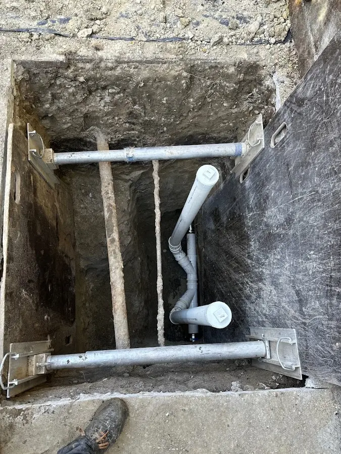 Experienced plumber completing Gas Line Repair work in Glencoe